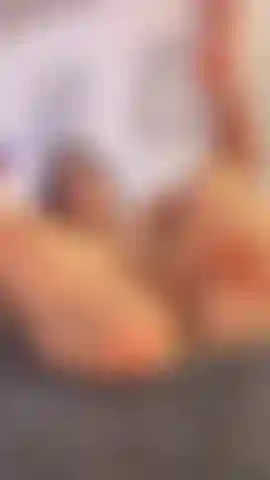 Il mio anale perfetto per te, cremoso e bagnato... Ti piacciono i miei occhiali?