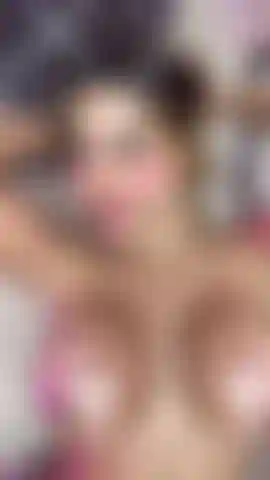 Ti piace avere delle grandi tette piene d'olio che ti rimbalzano in faccia?