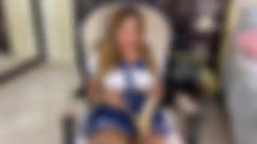 Questa studentessa cattiva è stata punita per essersi comportata male.