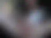 Ripieno di collant - mi tolgo il perizoma di pizzo e lo spingo dentro la mia figa. Amo quanto mi sento pieno e continuo a farlo scivolare dentro e fuori fino a quando la mia figa ripiena di collant non viene. Ho un orgasmo hitachi che si contrae duramente.