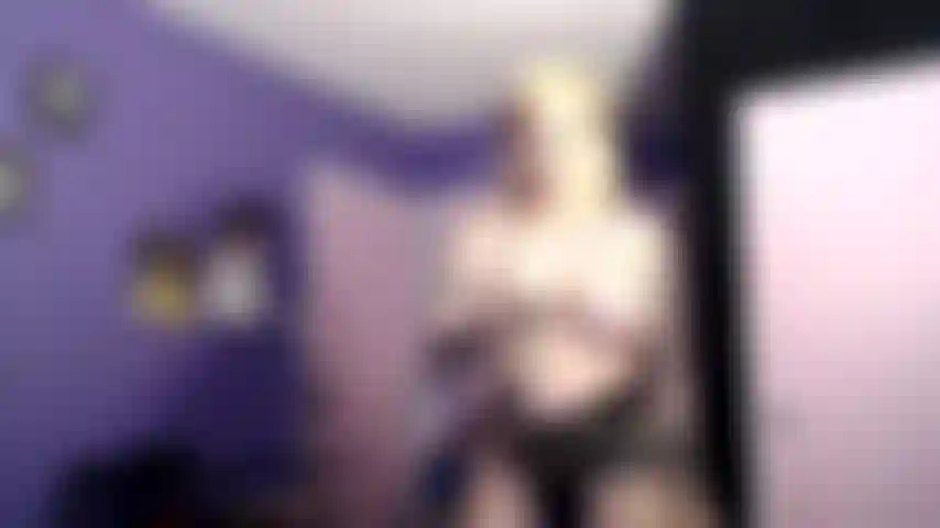 La spada ingoia lo spettacolo d'oro.