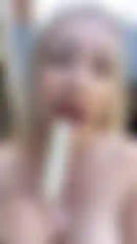 Vorresti che questo lecca lecca fossi tu?
