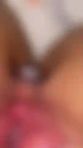 Ti mostro quanto è bagnata la mia figa dopo essere venuta con il buttplug dentro.