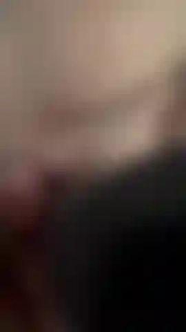 Oh mio dio questa cavalcata sul cazzo è stata così sconvolgente, era proprio quello di cui avevo bisogno per venire e squirtare su tutto il cazzo di daddy.