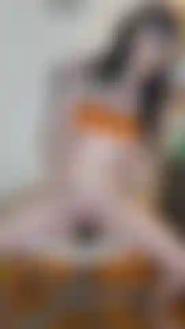 Rimbalzo e vengo su un dildo da 9" pt1.