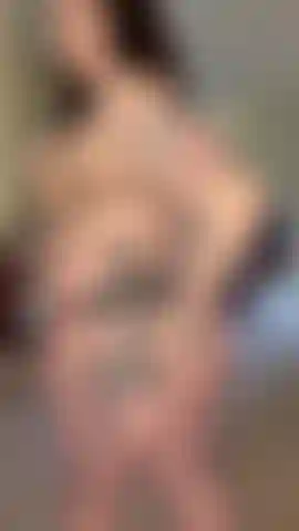 Phat ass dildo riding pregnant