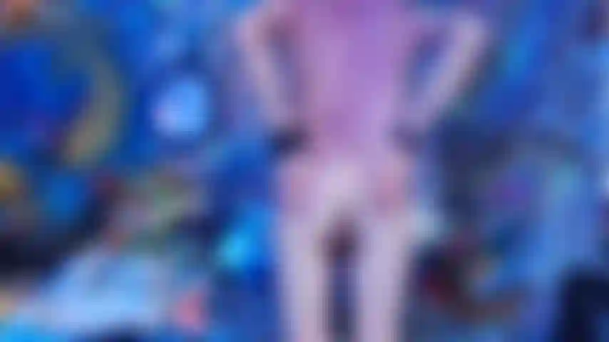 Il feticcio anale della ragazza gotica con nuovi giocattoli!