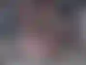 Faccio un deepthroat al mio grosso giocattolo e faccio sesso anale mentre il clitoride mi succhia la figa.