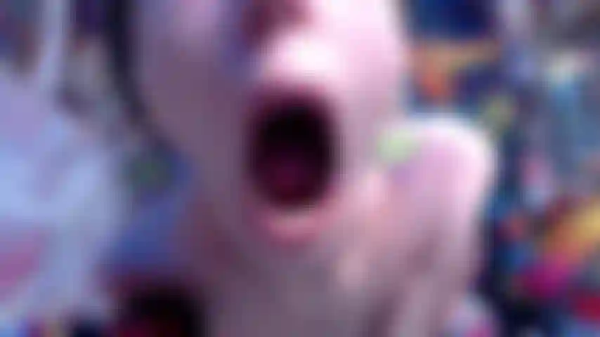 Viso senza trucco + bocca fetish, lecca il viso pov.