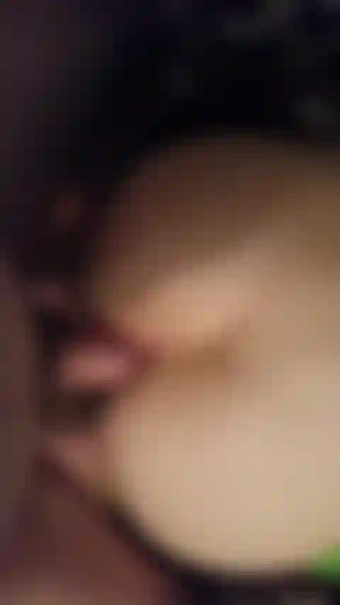 Calda e veloce scopata anale pov.