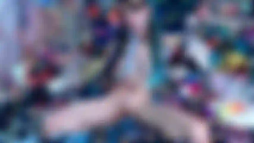 Un dildo cremoso, una figa più cremosa.