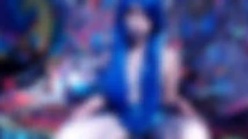 Palle blu della tua regina cornuta dei sogni blu.