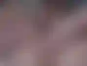 Dai un'occhiata più da vicino alla mia figa stretta che si apre e pronta per essere scopata!