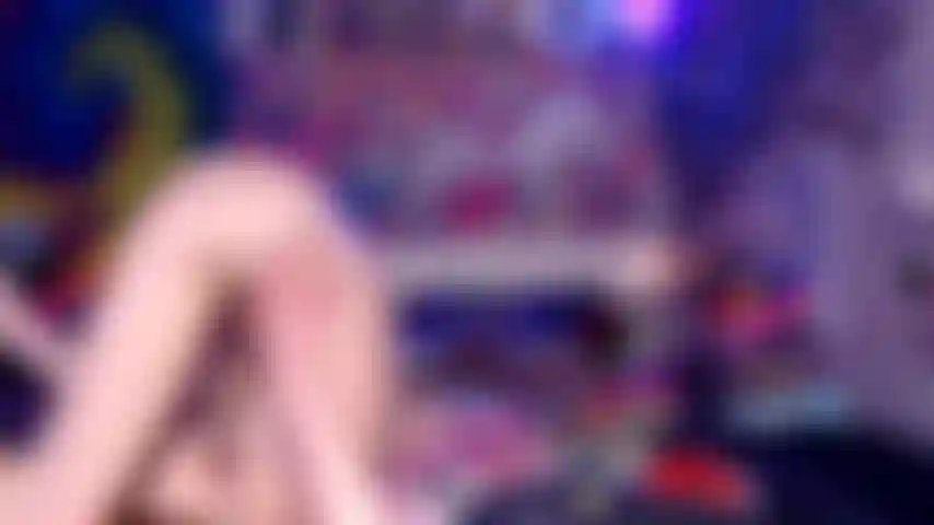 Flessibile, fottuta in posa con hot gapes e queefing.