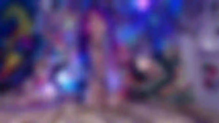 Sfida joi con il nuovo vibratore indossabile.