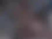 Feticista delle gambe con calze a rete sexy e spogliarello in lingerie più gola profonda e sperma sui tacchi.