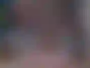 I pantaloni da yoga stuzzicano con giochi di figa in primo piano.