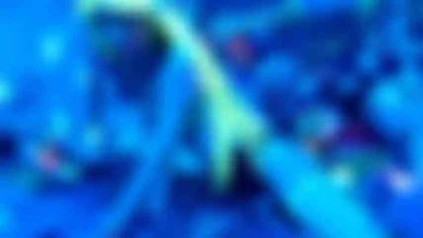 Rave gloryhole femdom edition: succhia quel cazzo, troia!