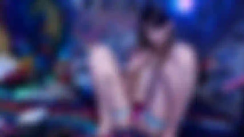 Agganciata alle mie mutandine più sporche + figa gocciolante.