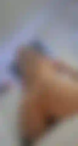 Adoro cavalcare i miei dildo.