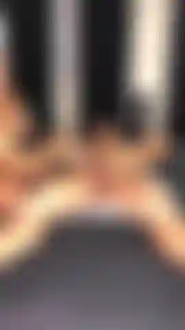 Mi diverto con i miei piedi.