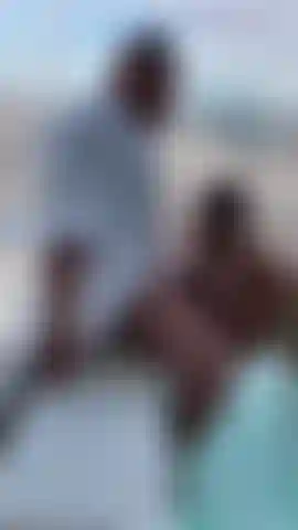 Cosa ottieni con una scena di sesso bollente in una vasca idromassaggio sul tetto..." Viste incredibili." Non c'è niente di più eccitante che guardarmi mentre mi faccio scopare con vista su las vegas.