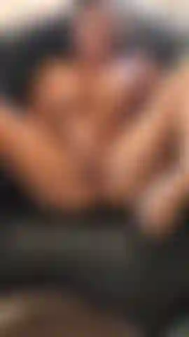 Leccando e fottendo.. Sborra su tutta la figa!