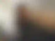 Un culo in jeans e perizoma, uno spogliarello, chiacchiere sporche, conto alla rovescia.