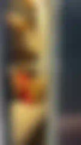 Mi spio mentre mi masturbo la mia stretta figa.