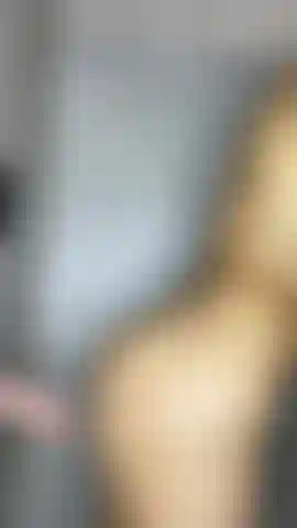 Mi scopano mentre faccio la doccia.