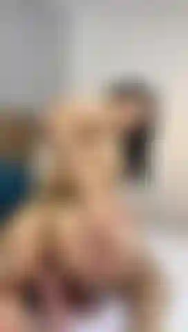 Che fa rimbalzare il mio culo nel dildo.