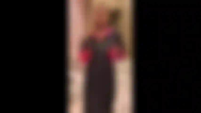 L'esotico goth di mary carey si spoglia e gioca.