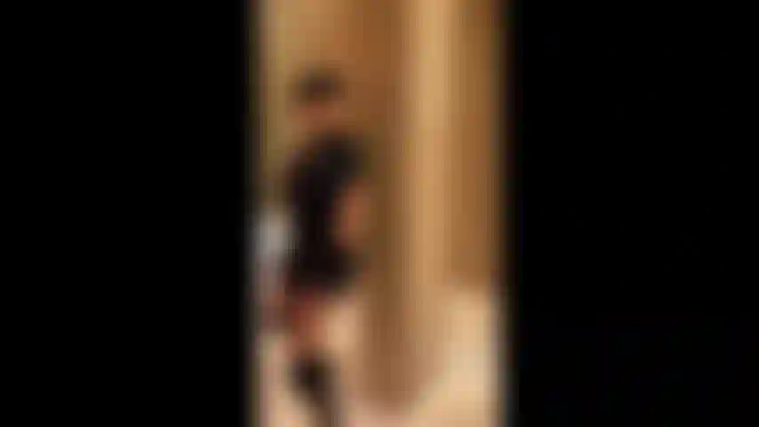 L'agente mary carey si spoglia.