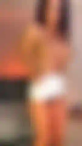 Lasciami spogliarmi per te...