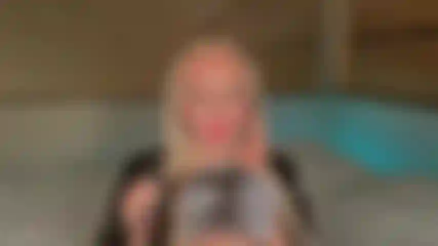 Asmr si masturba incoraggiamento.