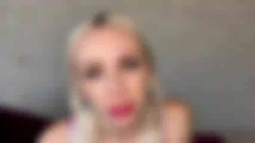 Feticcio del viso e supplicando un tributo al viso.