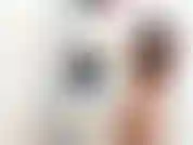 Ero a una doccia in spiaggia a togliermi tutta la sabbia mentre mi divertivo anche un po'!