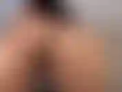 Voglio che tu ti accarezzi il cazzo e mi tenga duro, arrivi fino al limite e poi ti fermi! Trattieniti per me. Sono appena tornata a casa dalla lezione di yoga e ti stuzzico per quasi 20 minuti prima che tu venga.