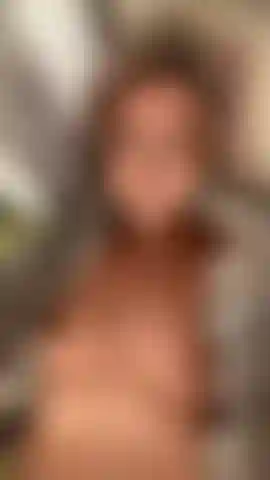 Formicolii.. Gioco mattutino con la mia figa perfetta.. Mi vuoi.