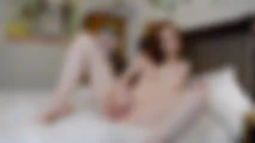 La fidanzata di dome ti incula per la prima volta.