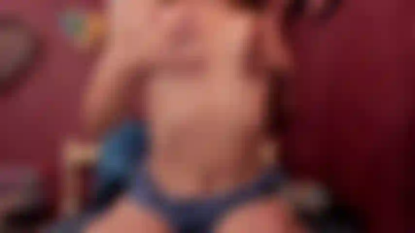 Robin, il mio primo spettacolo ht con scopata con dildo - il primo spettacolo di controllo ht di robin, cercando di cambiare le cose e ora ti do il potere di controllare lo spettacolo!