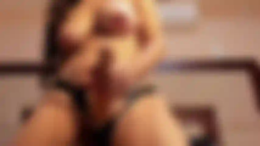 I MASTURBATE  MY STRAPON TO CUM INSIDE YOUR MOUTH