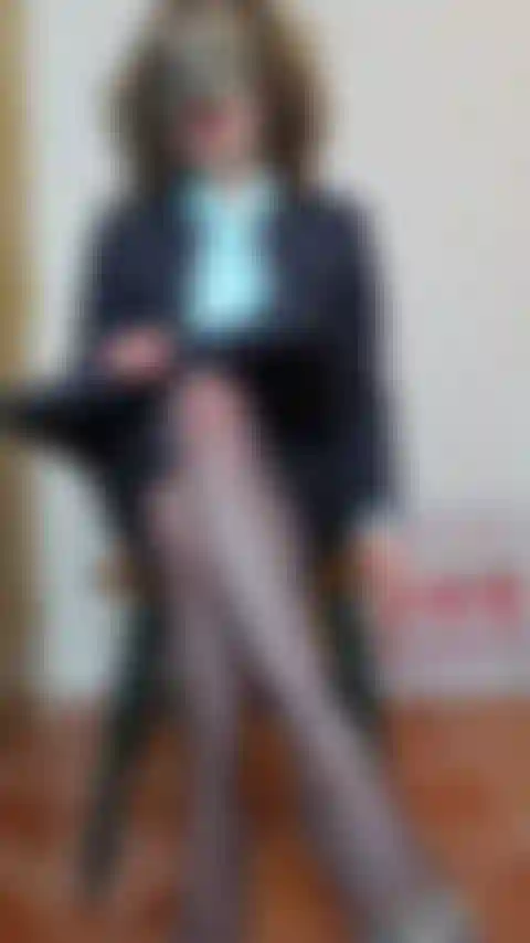 Intervista multitasking rp v1 2 dildo bj, bj e penetrazione diverse posizioni assume la telecamera.