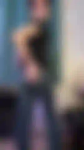 Indosso abiti casual e faccio spogliarello.