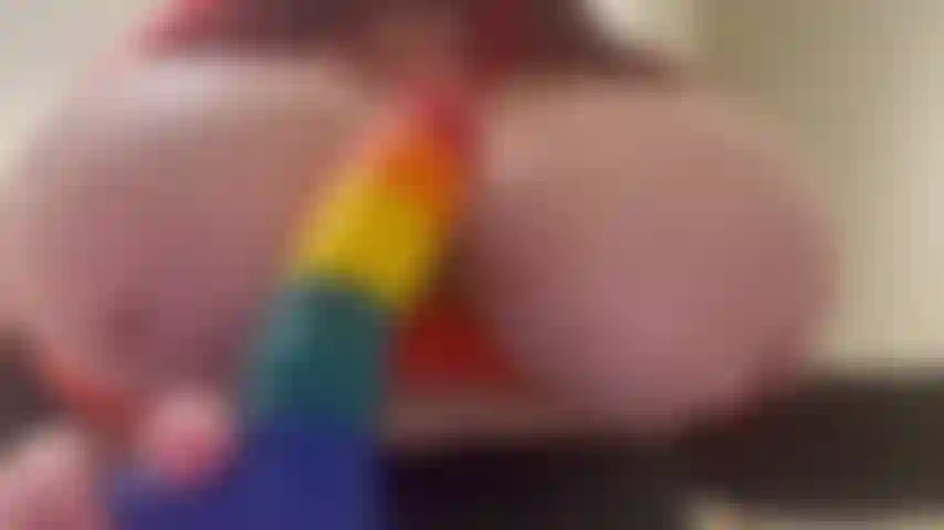 Faccio una spagnola con le tette rimbalzanti.