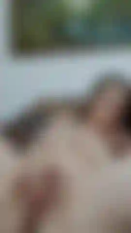 Scopa la mia figa cremosa con il mio giocattolo preferito.