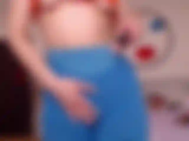 Bacchetta e pantaloni da yoga: d.