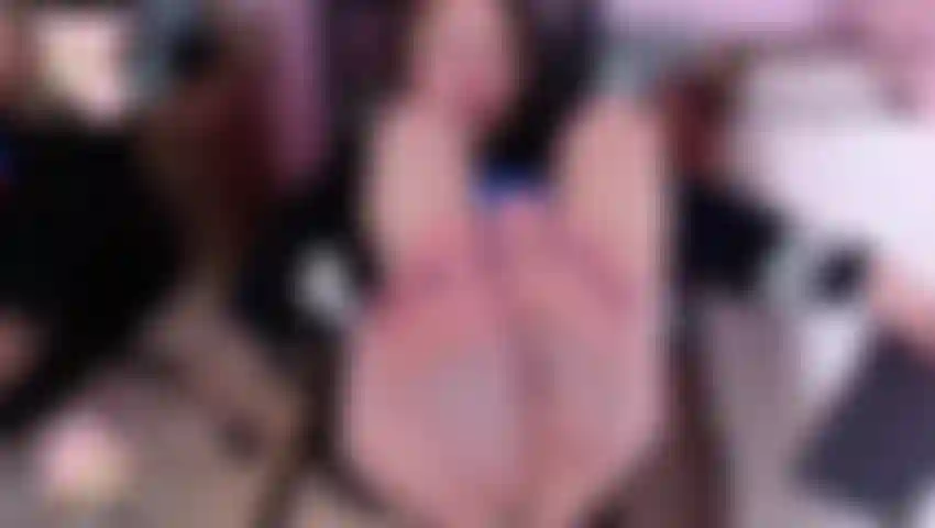 Piedi e dita dei piedi.