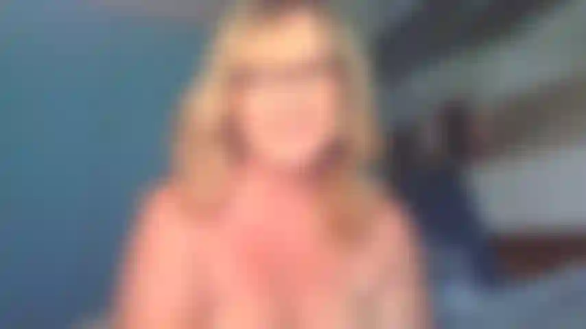 Titty scopa e ingoia.