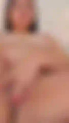 soft white pussy, I touch my pussy